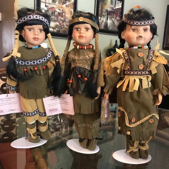 Vintage Collection Porcelain Native American Dolls - Picture 4 of 8